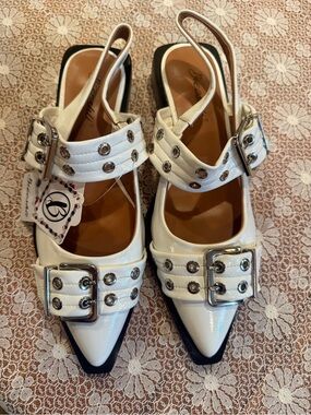 Bieoshli White Pointed Slingback Buckle Flats size 7